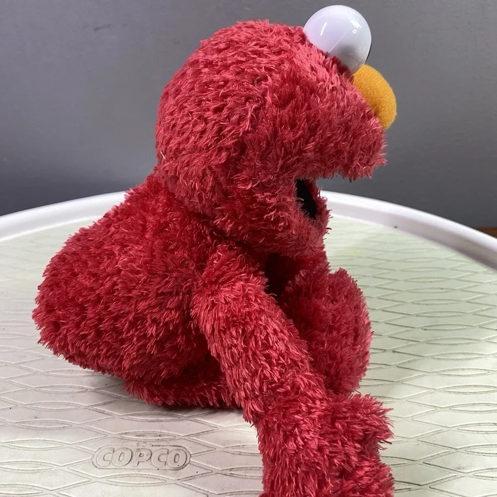 Kohl's Cares: Sesame‎ Place/Street ELMO 10